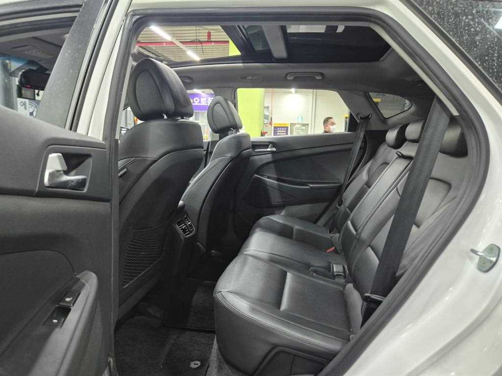 HYUNDAI Tucson - Vista 8