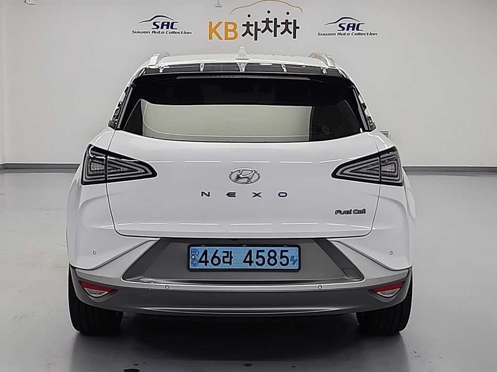 HYUNDAI Nexo - Vista 3