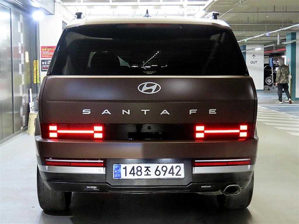 HYUNDAI Santa Fe - Vista 5