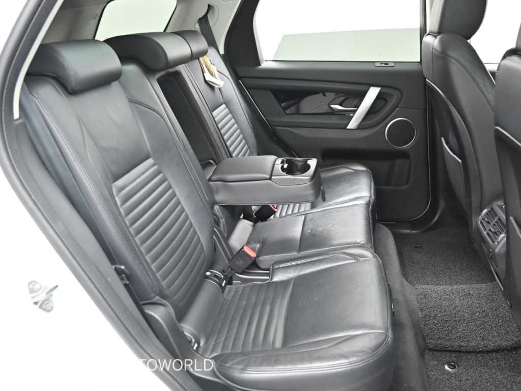 Land Rover Discovery Sports - Vista 12