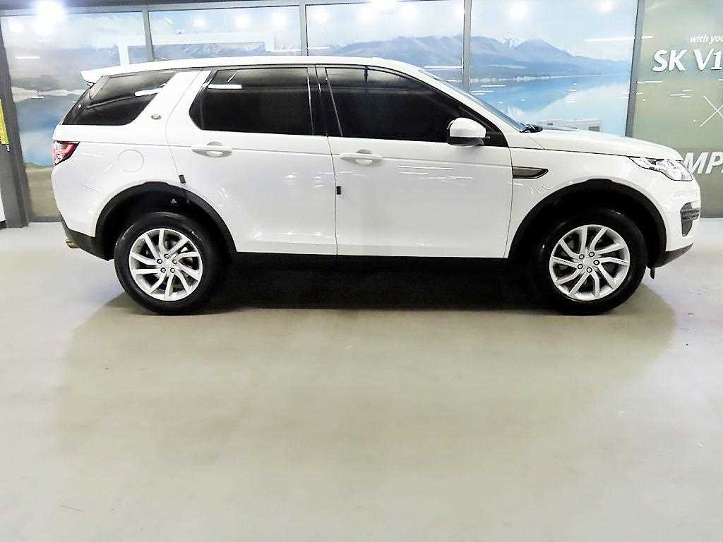 Land Rover Discovery Sports - Vista 3