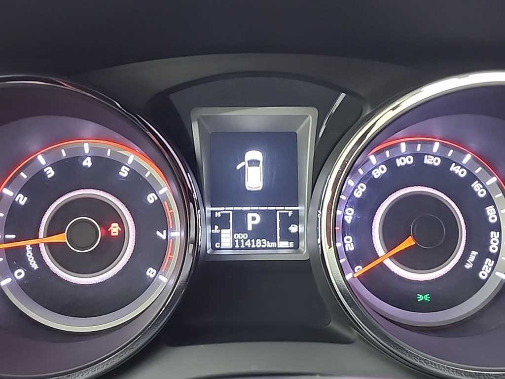 Ssangyong Tivoli - Vista 6