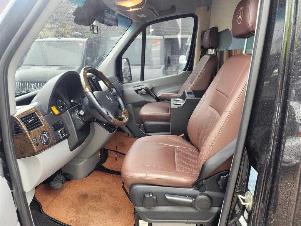 Mercedes Benz Sprinter 2017 Negro - Importación desde Corea - HF Imports Iquique - Foto 13
