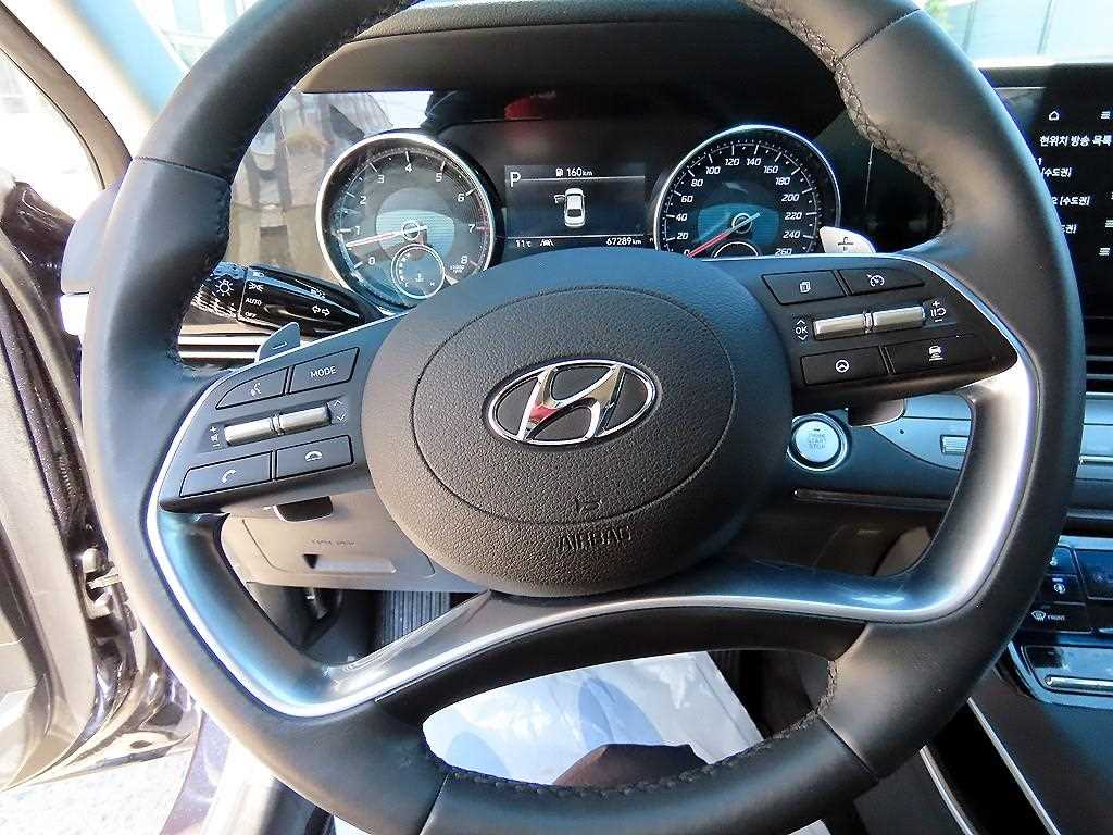 HYUNDAI Grandeur - Vista 8