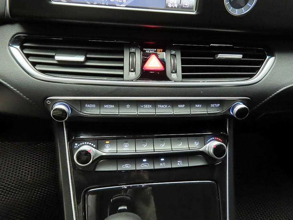 HYUNDAI Grandeur - Vista 9