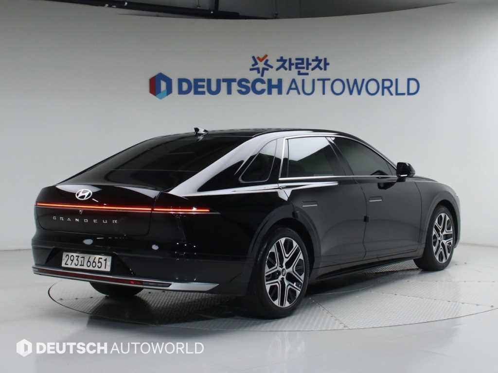 HYUNDAI Grandeur - Vista 2