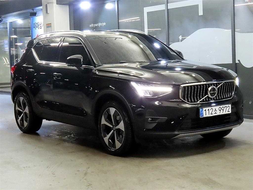 Volvo XC40 2023 Negro - Importación desde Corea - HF Imports Iquique - Foto 1