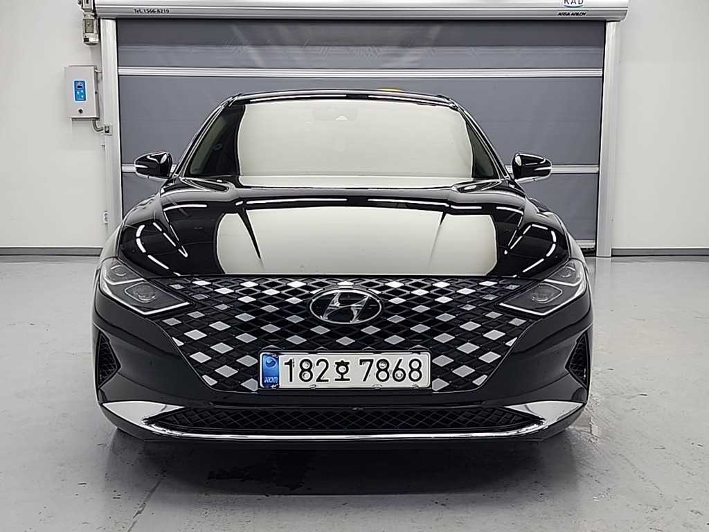 HYUNDAI Grandeur - Vista 2