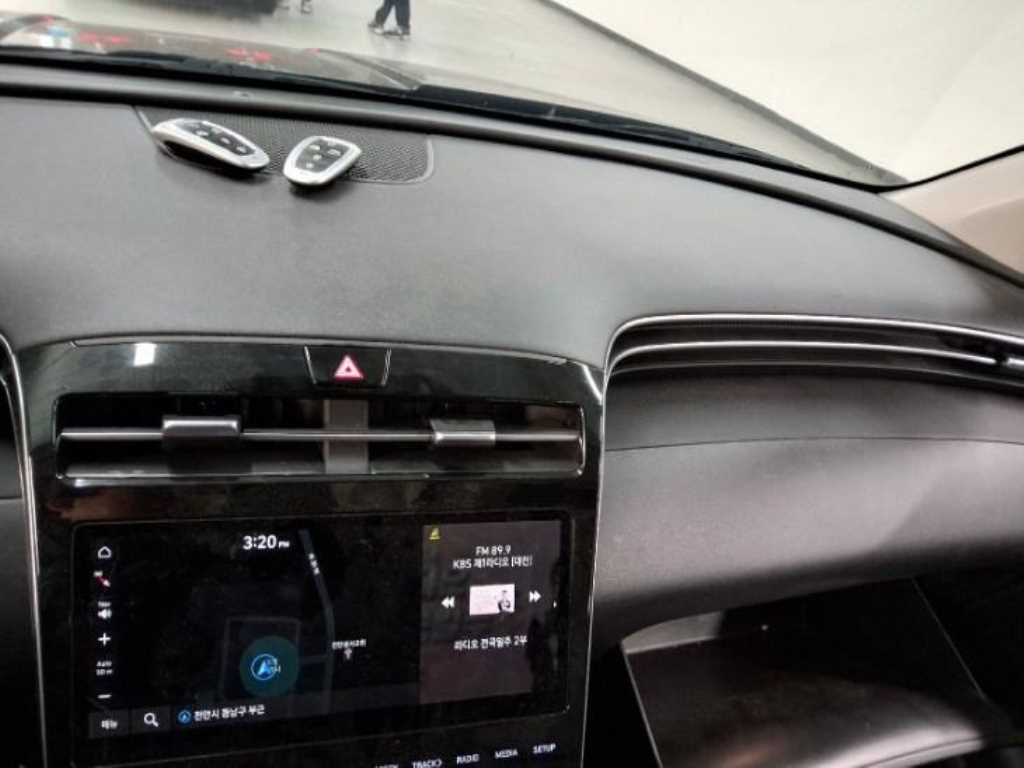 HYUNDAI Tucson - Vista 10