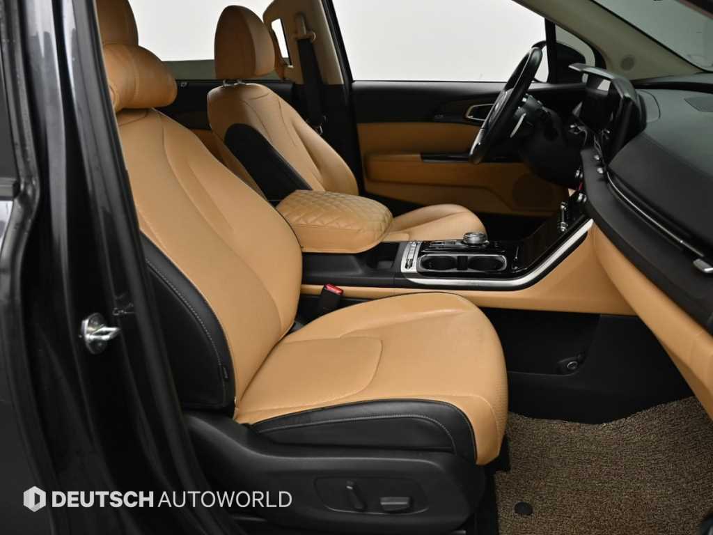 KIA Carnival - Vista 10