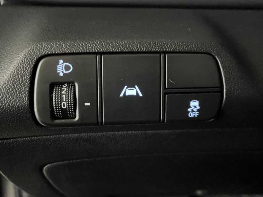 HYUNDAI Avante - Vista 6