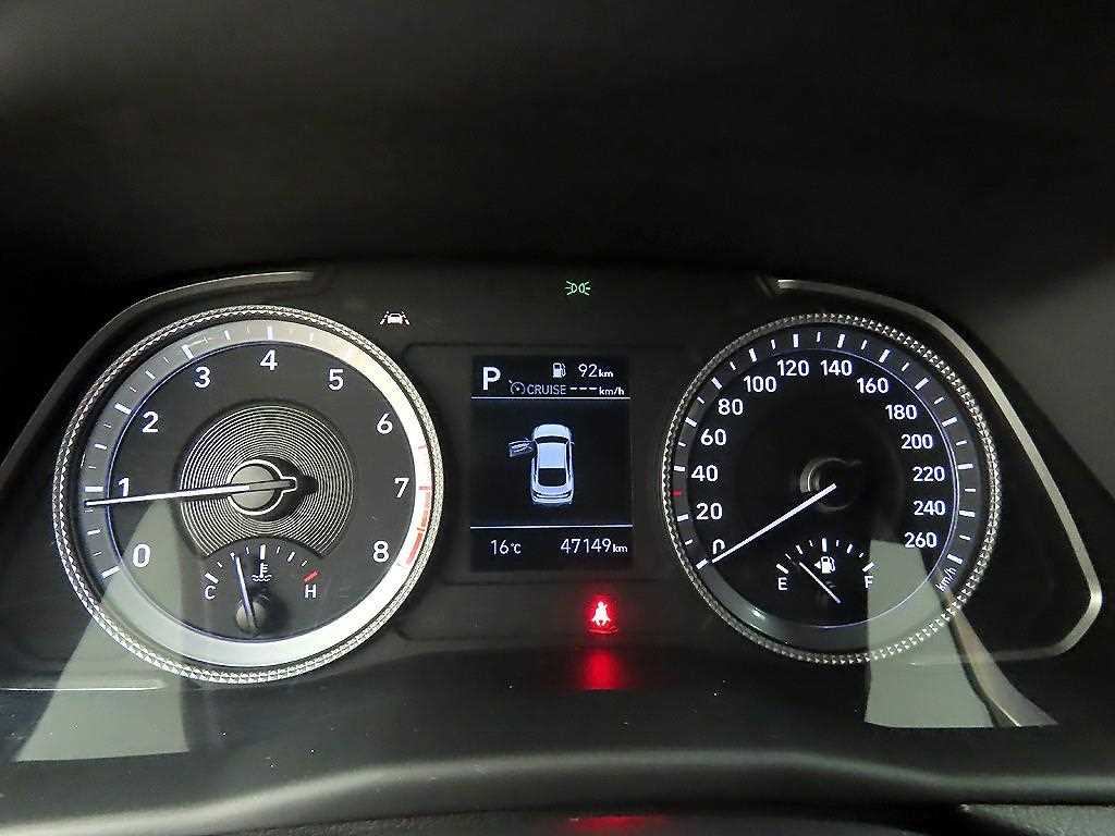 HYUNDAI Sonata - Vista 8