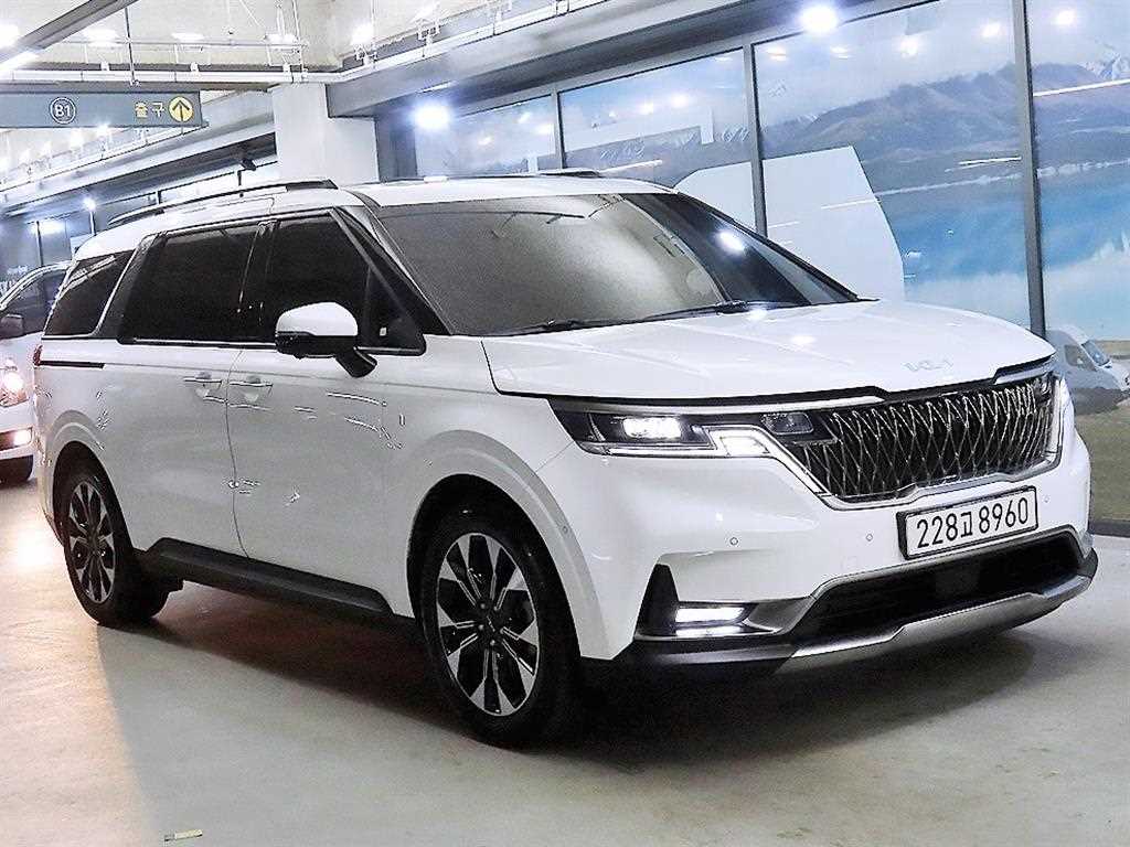 KIA Carnival 2023 Blanco - Importación desde Corea - HF Imports Iquique - Foto 1