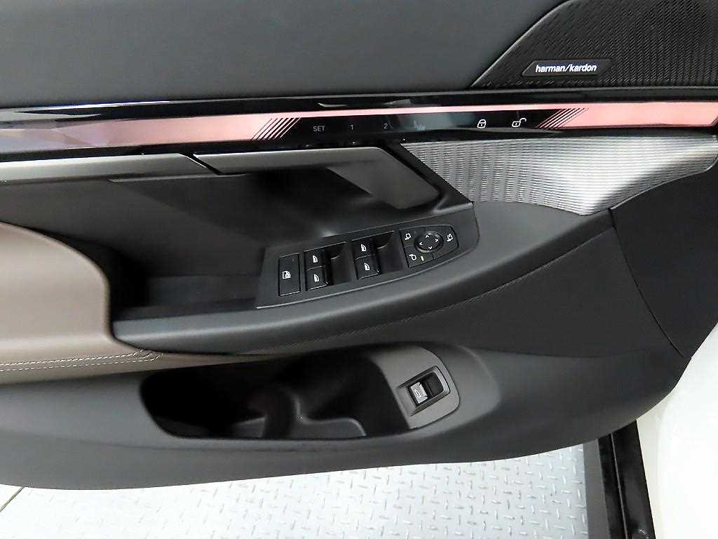 BMW 5 Series - Vista 11