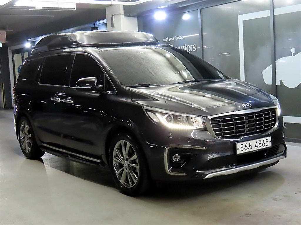 KIA Carnival 2019 Negro - Importación desde Corea - HF Imports Iquique - Foto 1