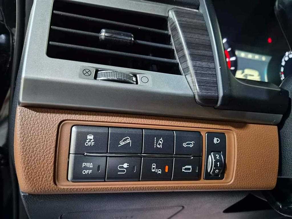 Ssangyong Rexton 2018 - Importación desde Corea - HF Imports Iquique - Foto 13