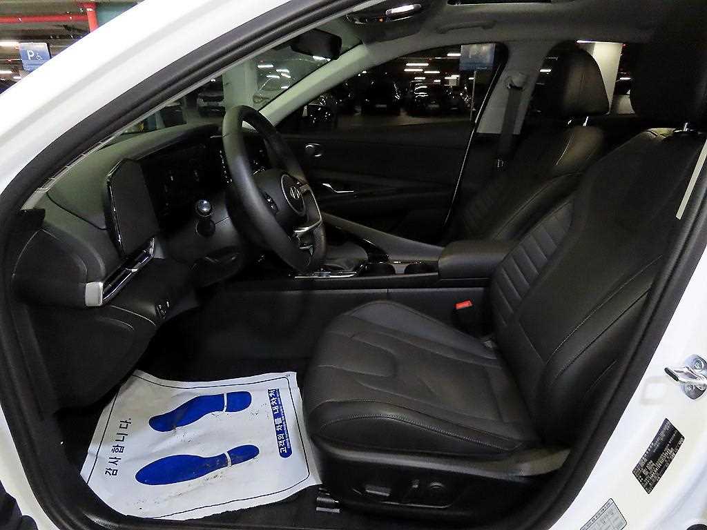 HYUNDAI Avante - Vista 6