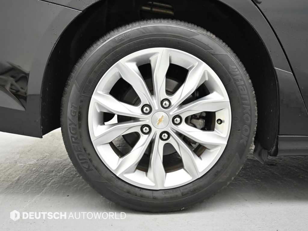 Chevrolet Malibu - Vista 5