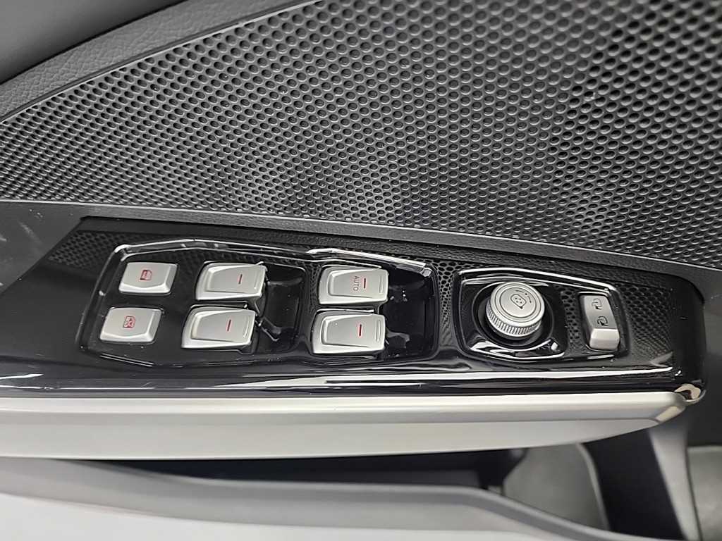 Ssangyong Tivoli 2016 - Importación desde Corea - HF Imports Iquique - Foto 15