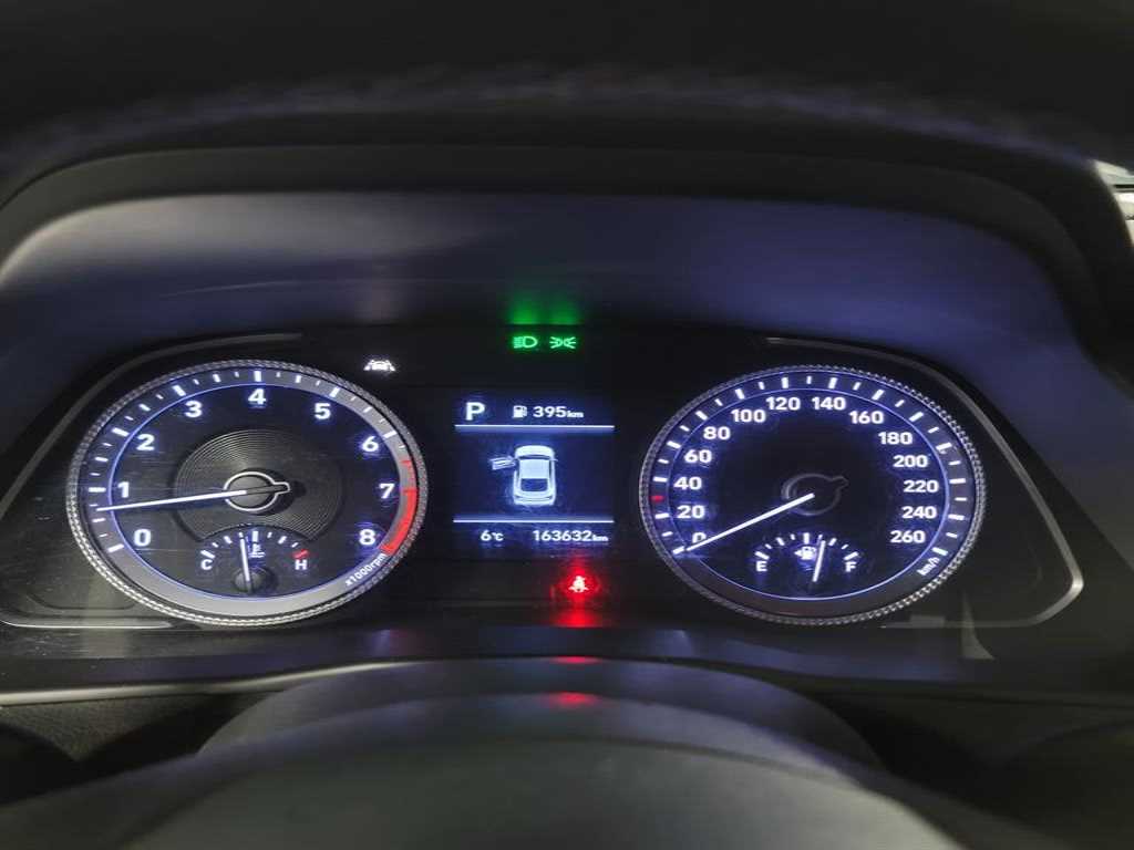 HYUNDAI Sonata - Vista 11