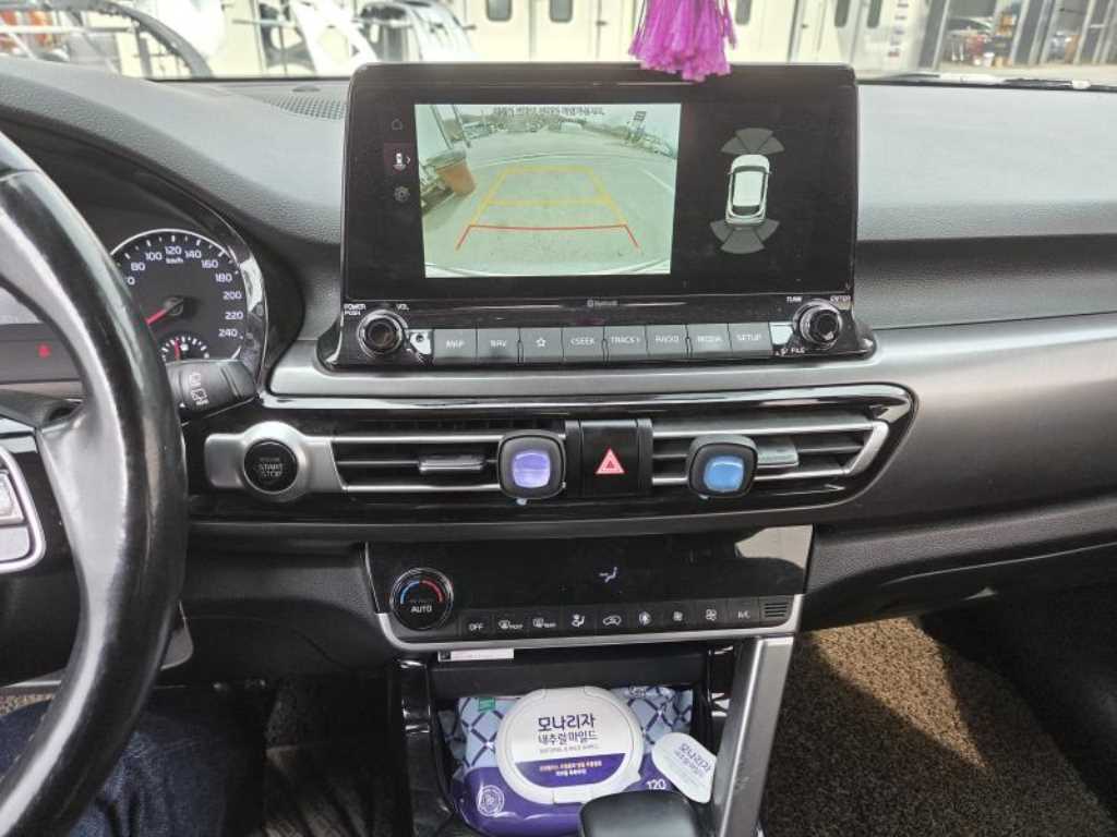 KIA Seltos - Vista 4