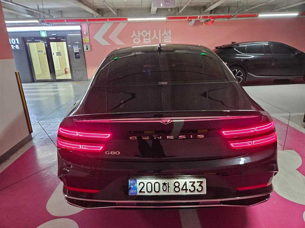 Genesis G80 - Vista 4