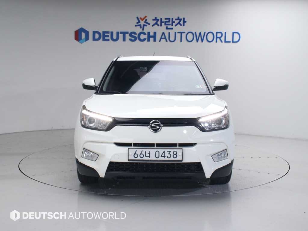 Ssangyong Tivoli - Vista 3
