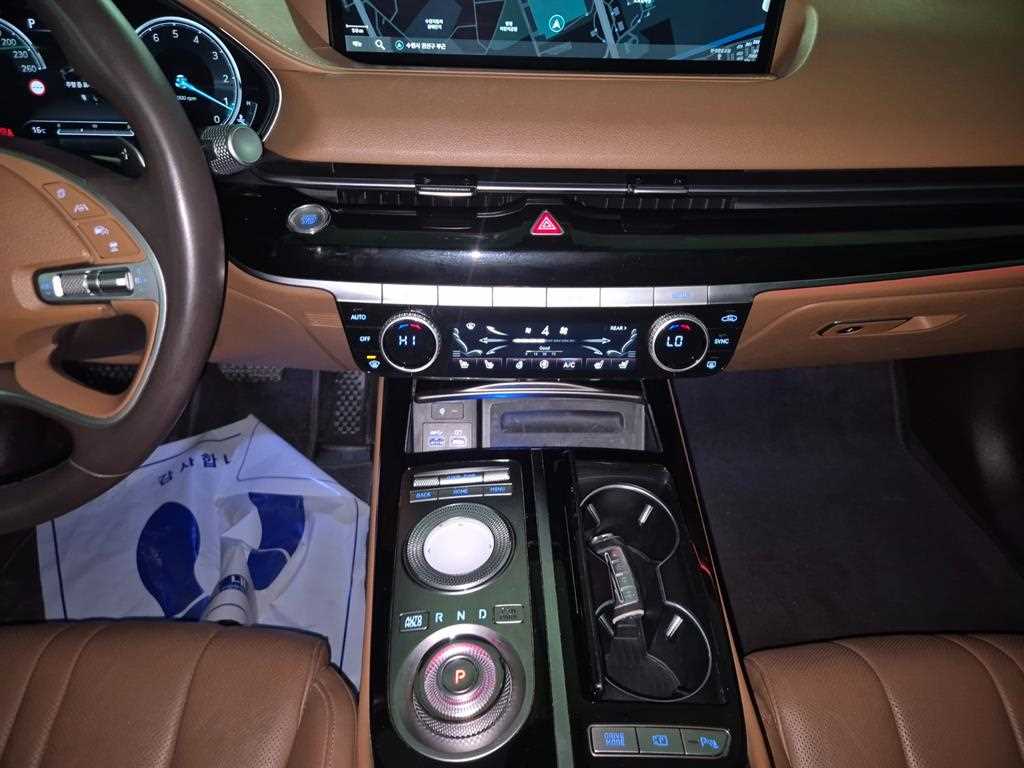 Genesis G80 - Vista 10