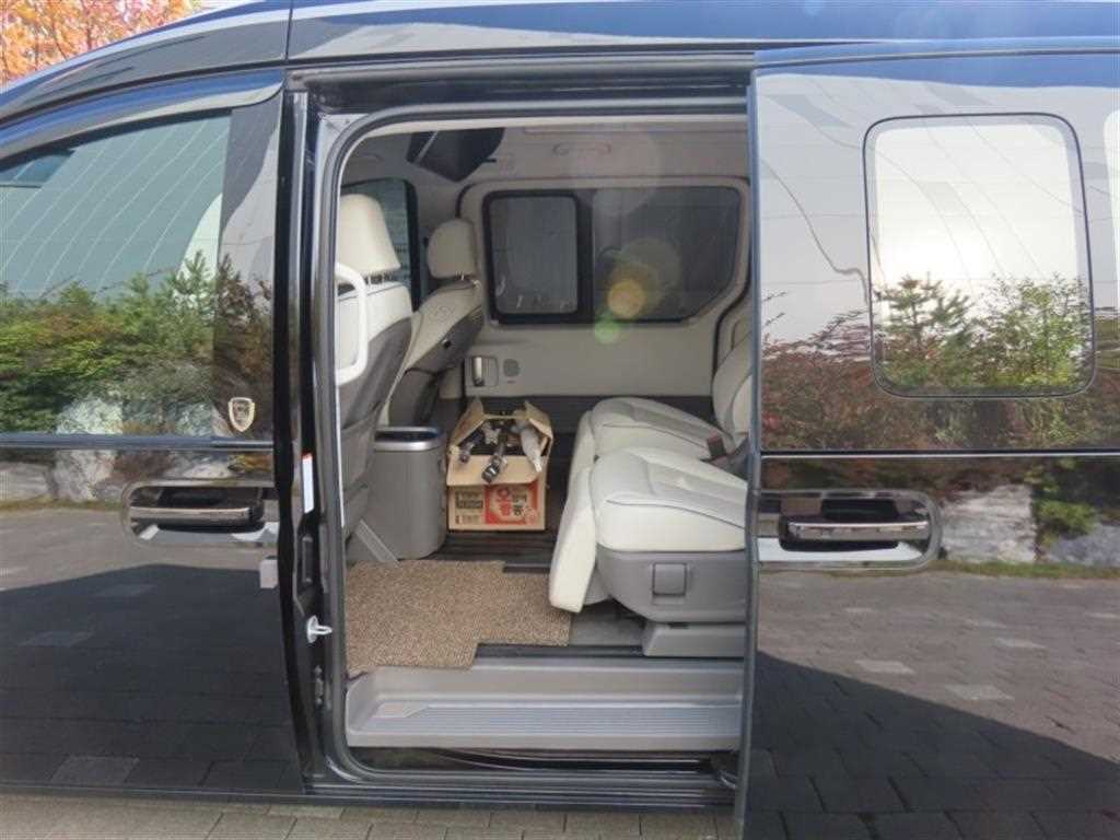 HYUNDAI Staria 2024 Negro - Importación desde Corea - HF Imports Iquique - Foto 14