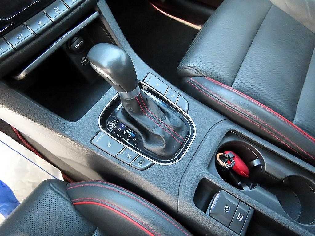 HYUNDAI i30 - Vista 10