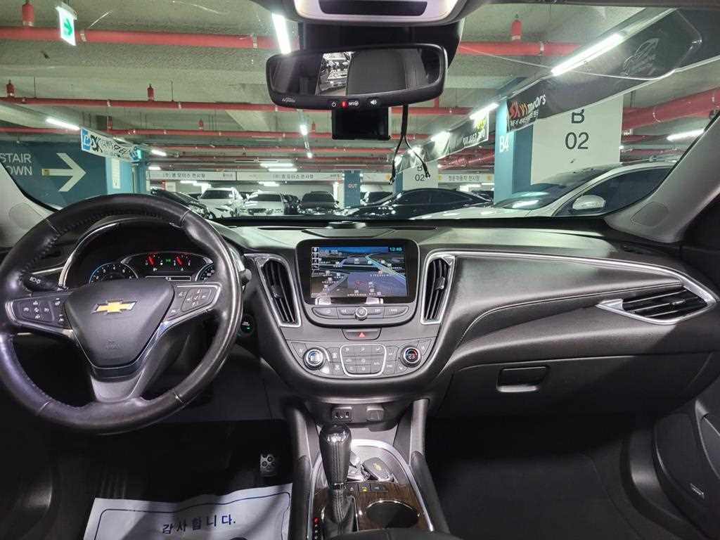 Chevrolet Malibu - Vista 6