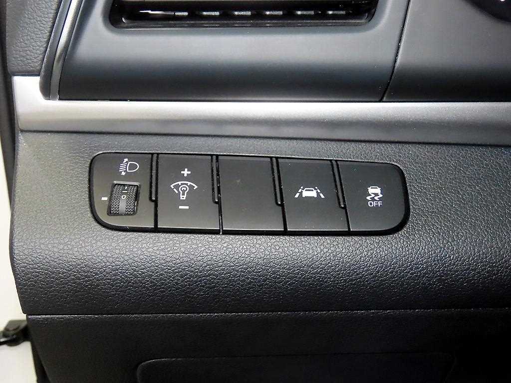 HYUNDAI Avante 2019 Blanco - Importación desde Corea - HF Imports Iquique - Foto 14