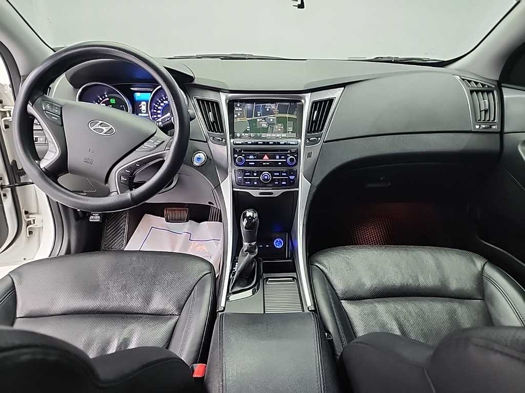 HYUNDAI Sonata - Vista 7