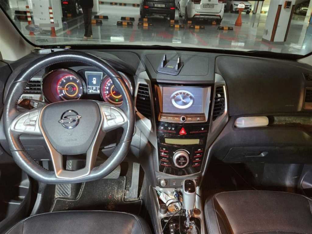 Ssangyong Tivoli - Vista 7