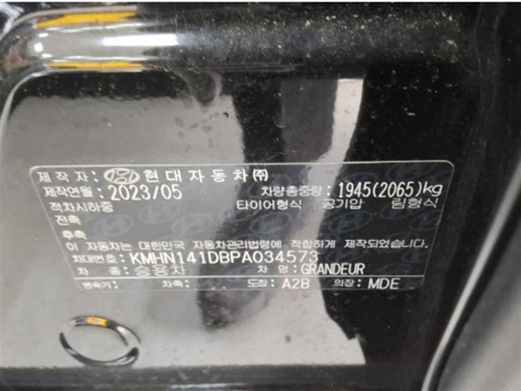 HYUNDAI Grandeur - Vista 10