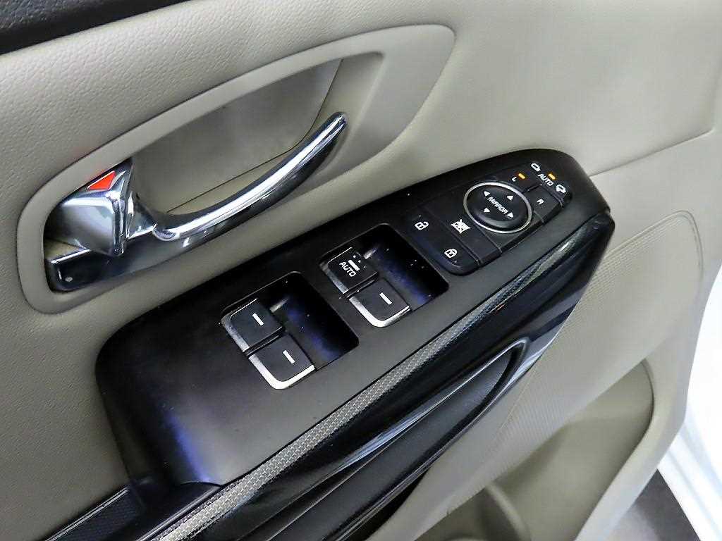 KIA Carnival 2016 Blanco - Importación desde Corea - HF Imports Iquique - Foto 14