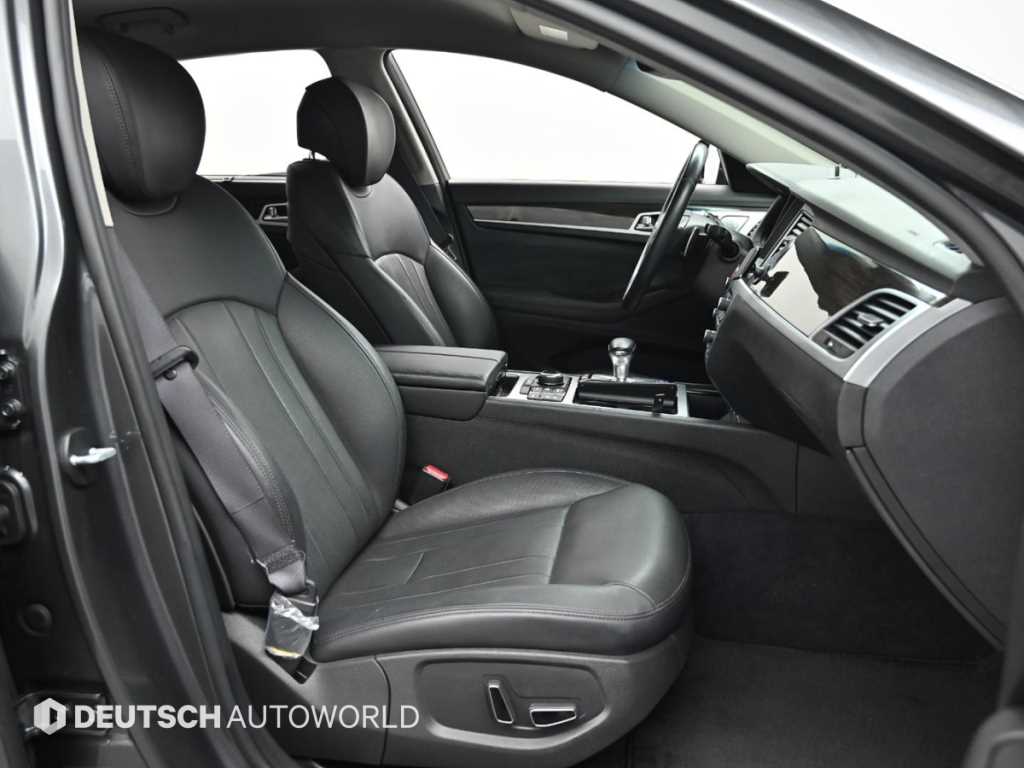 Genesis G80 - Vista 10