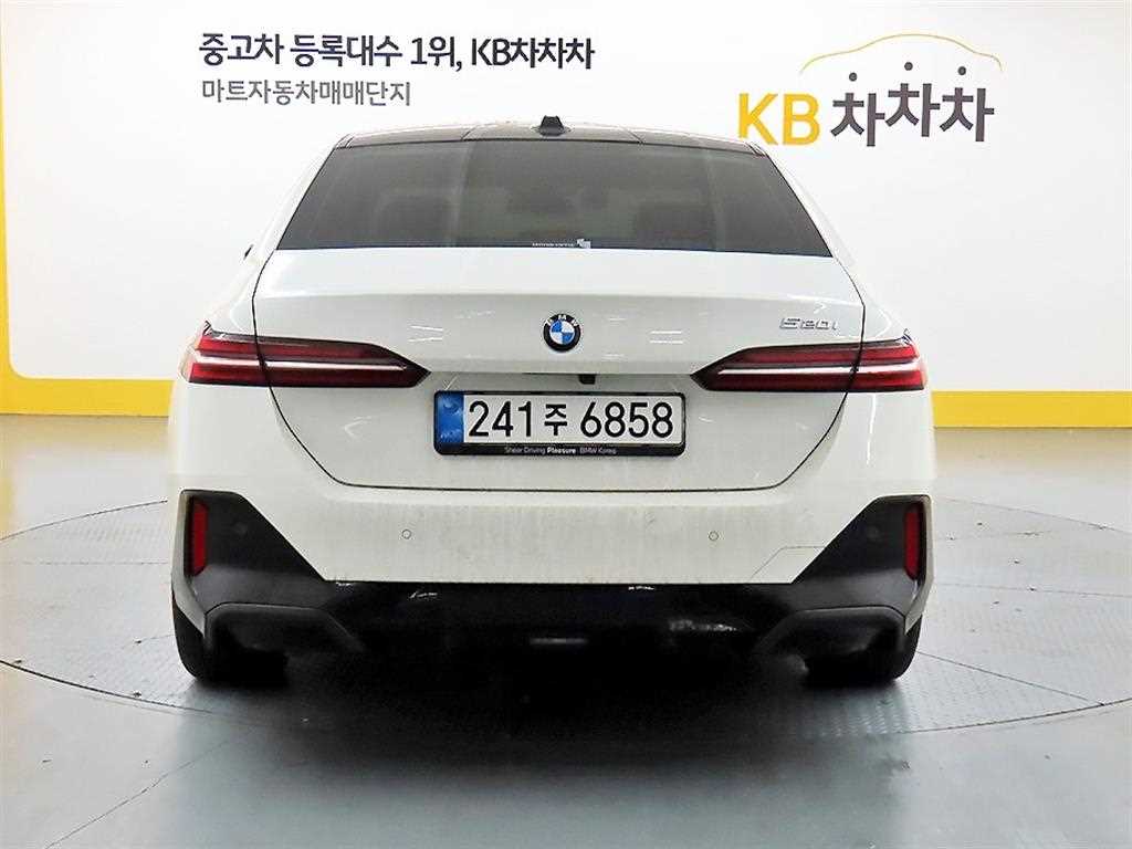 BMW 5 Series - Vista 3