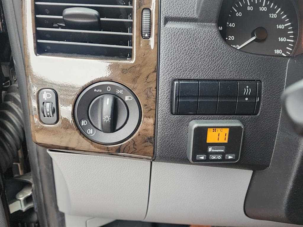 Mercedes Benz Sprinter 2017 Negro - Importación desde Corea - HF Imports Iquique - Foto 15