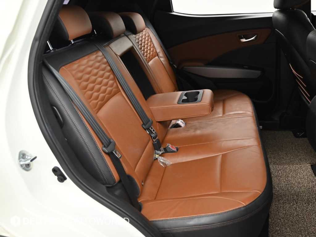 Ssangyong Tivoli - Vista 12