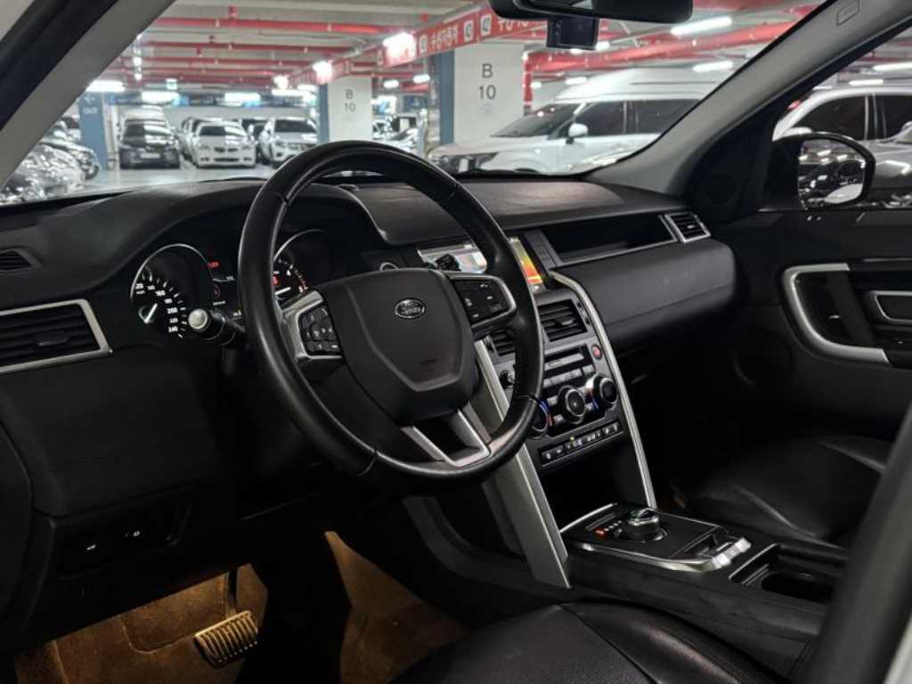 Land Rover Discovery Sports - Vista 9