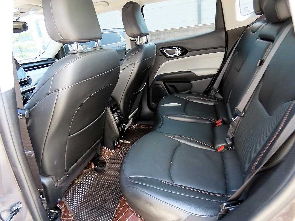 Jeep Compass - Vista 6