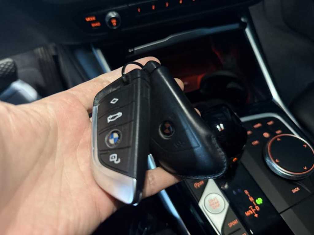 BMW 3 series 2022 Negro - Importación desde Corea - HF Imports Iquique - Foto 14