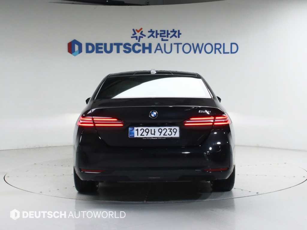 BMW 5 Series - Vista 4