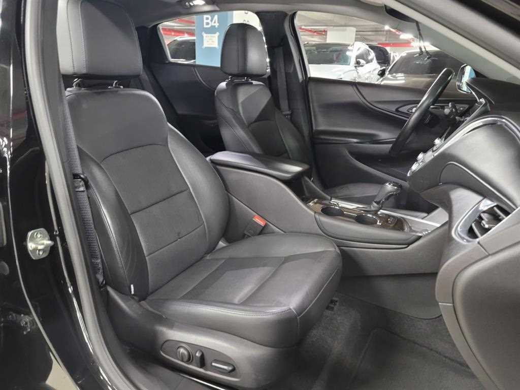 Chevrolet Malibu - Vista 8