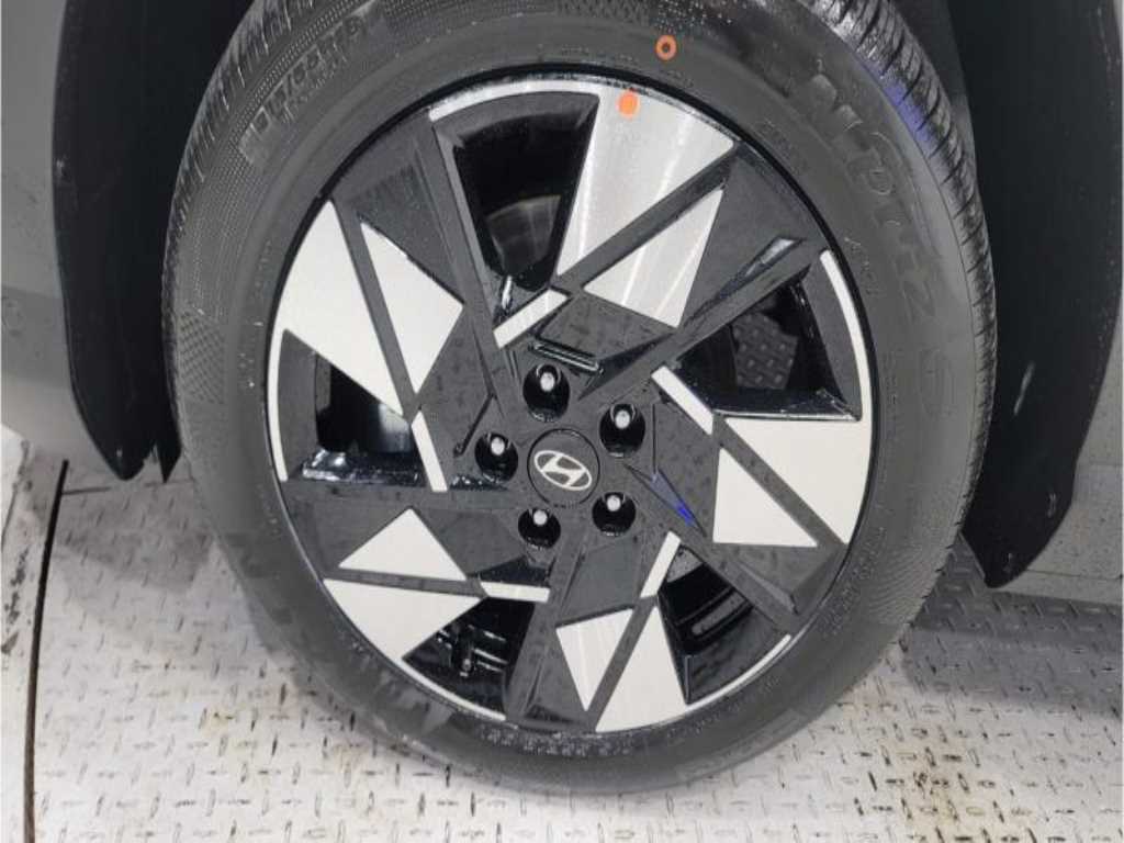 HYUNDAI Kona - Vista 9