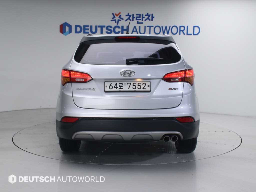 HYUNDAI Santa Fe - Vista 4