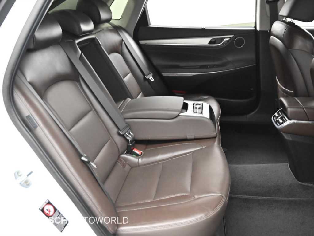 HYUNDAI Grandeur - Vista 12