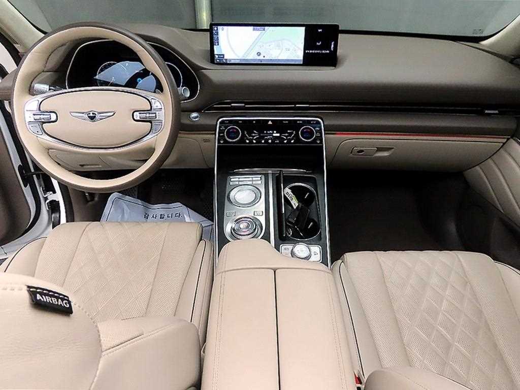 Genesis GV80 - Vista 7