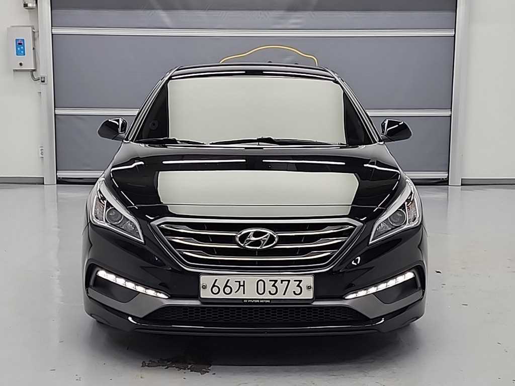 HYUNDAI Sonata - Vista 2